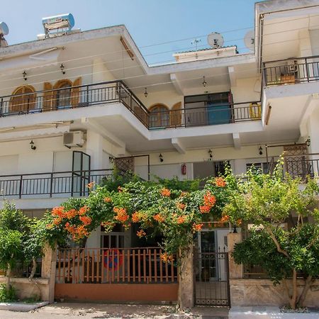 פראליה דיוניסיו Apartments Tania מראה חיצוני תמונה
