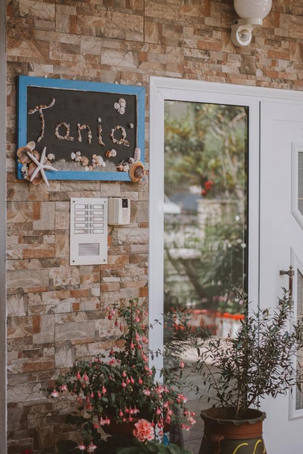 פראליה דיוניסיו Apartments Tania מראה חיצוני תמונה